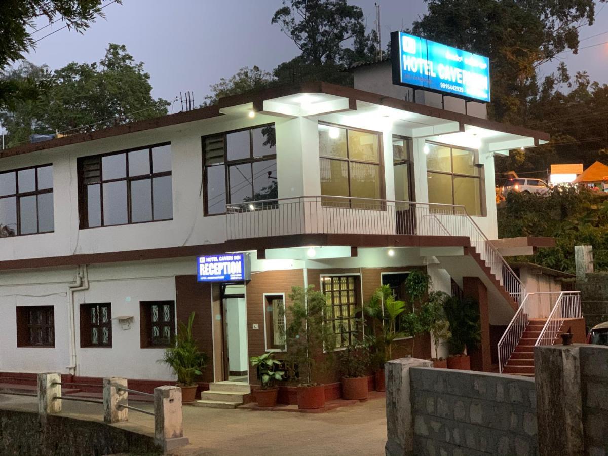 Hotel Caveri Inn Madikeri Ngoại thất bức ảnh