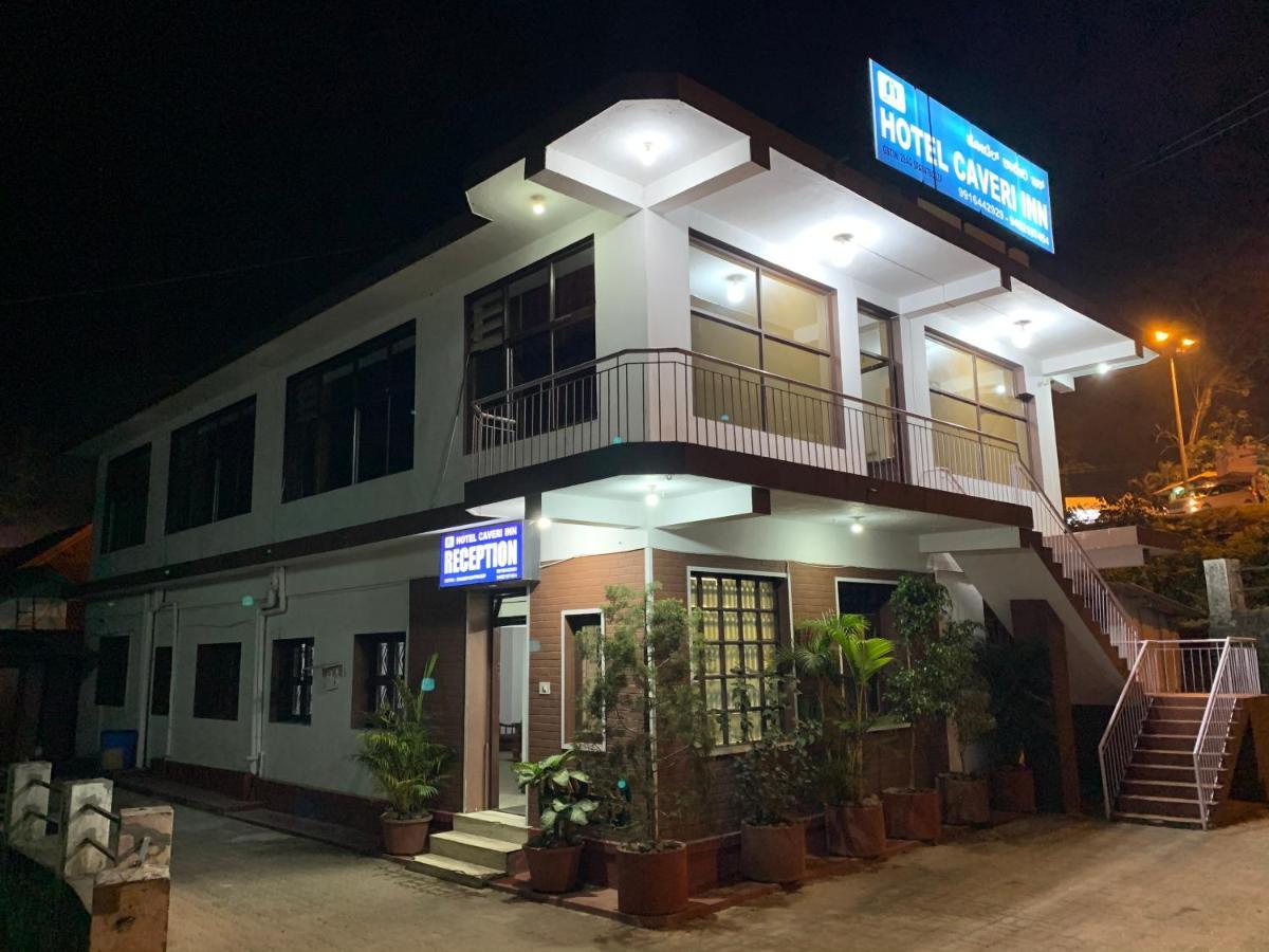 Hotel Caveri Inn Madikeri Ngoại thất bức ảnh