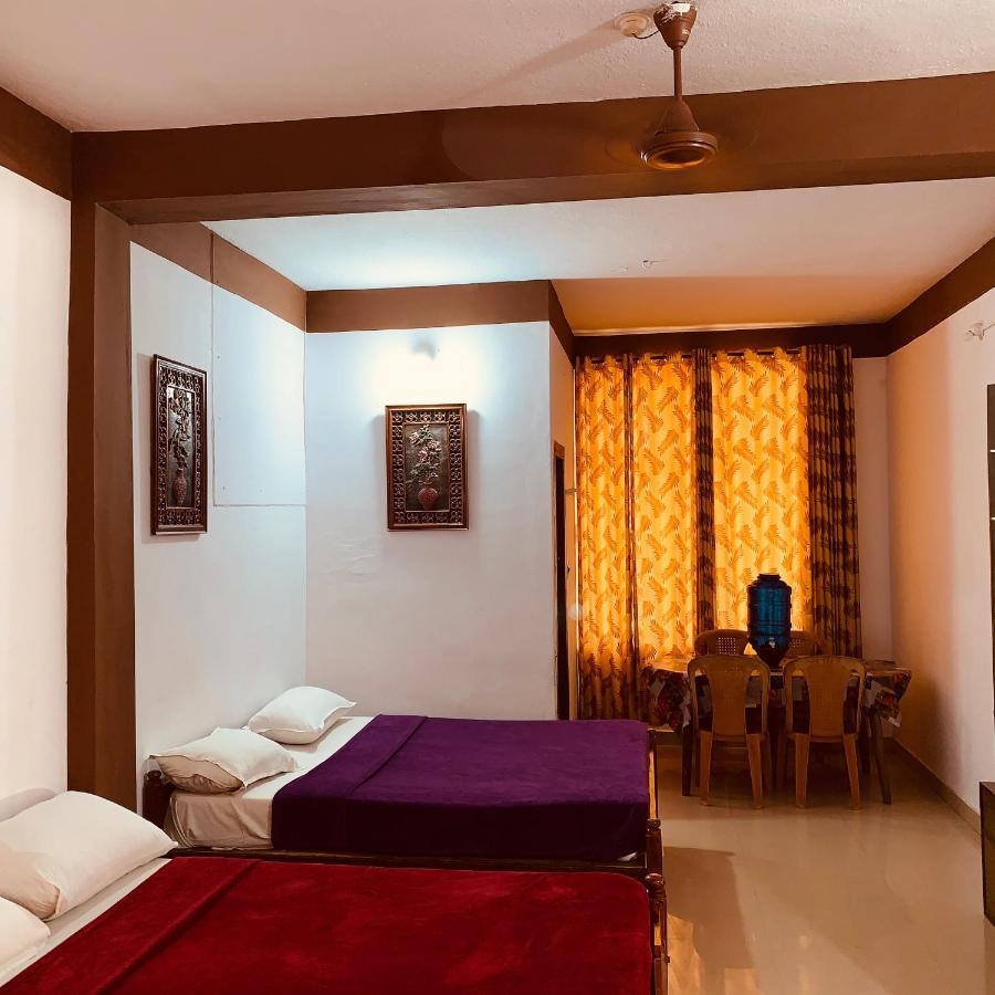 Hotel Caveri Inn Madikeri Ngoại thất bức ảnh