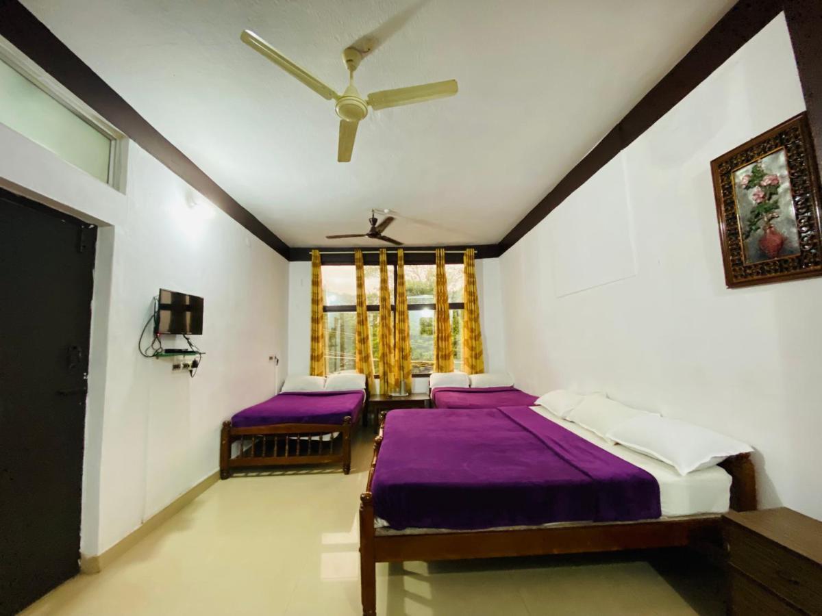 Hotel Caveri Inn Madikeri Ngoại thất bức ảnh