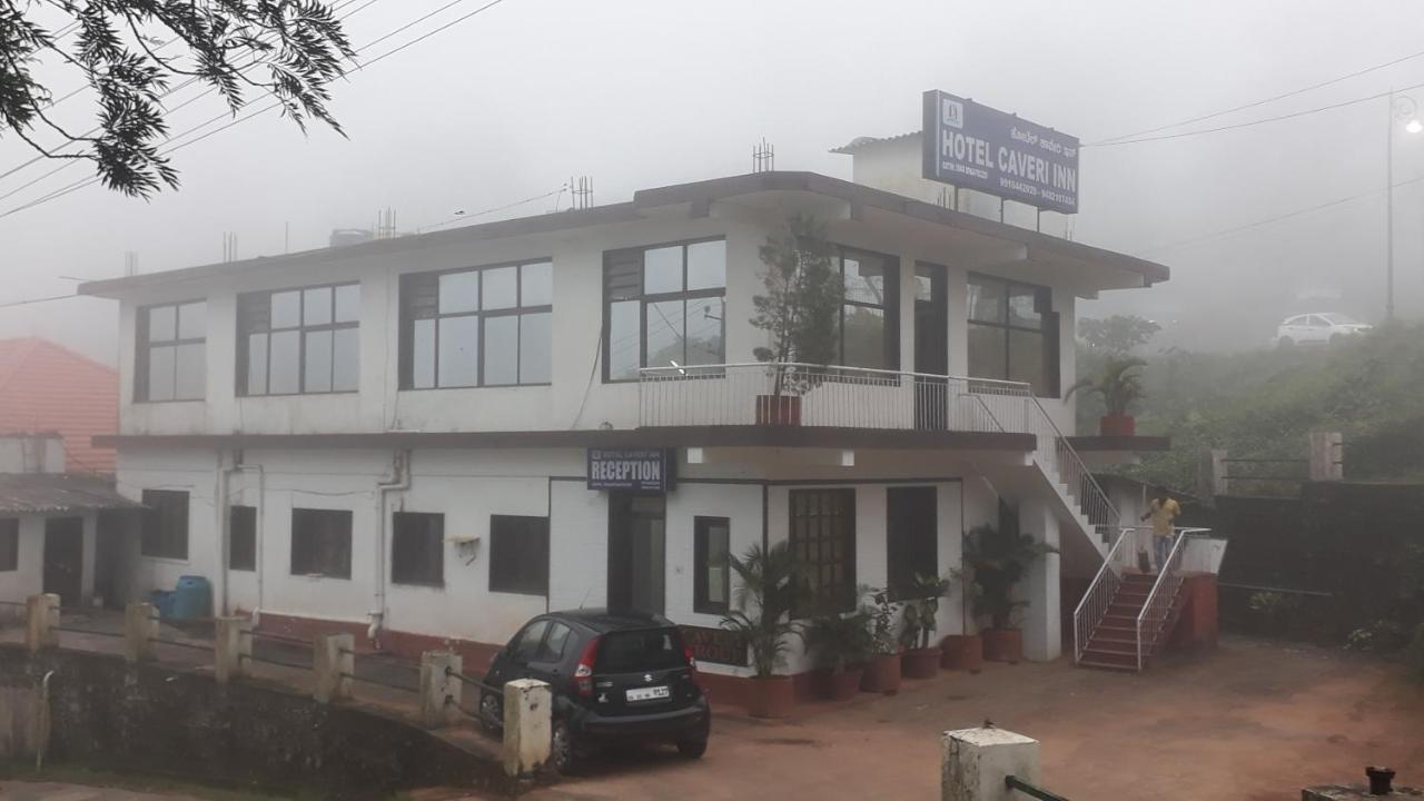 Hotel Caveri Inn Madikeri Ngoại thất bức ảnh